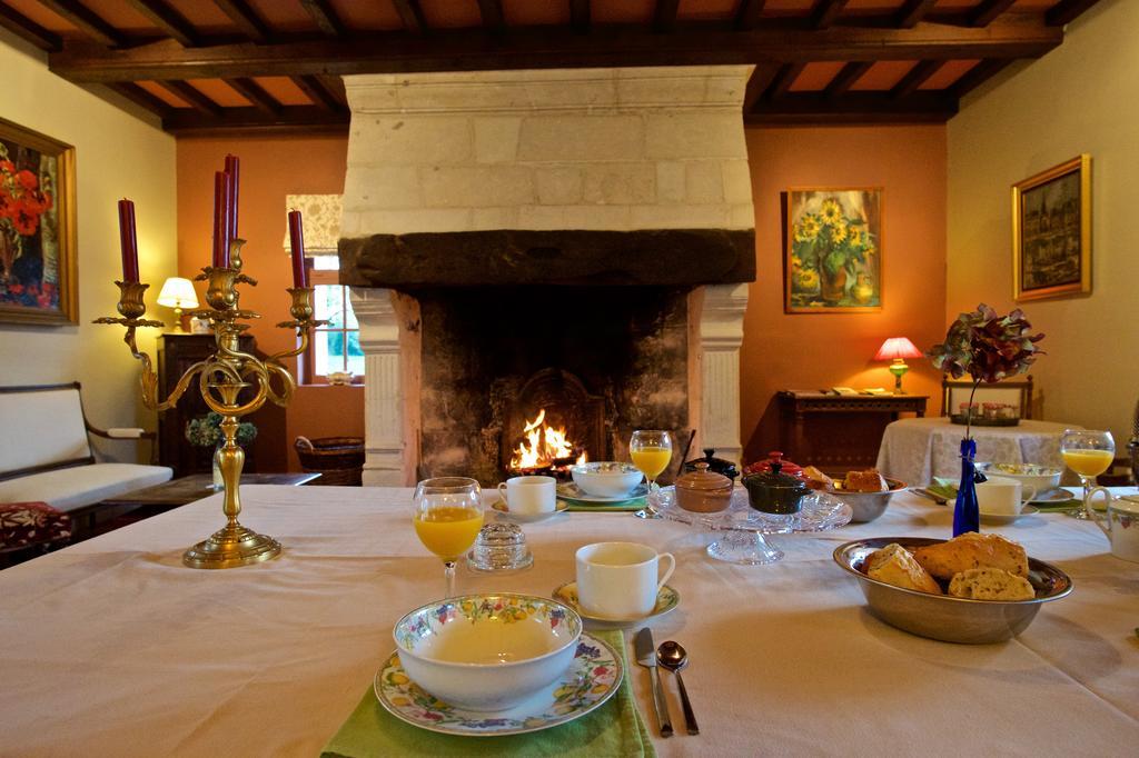 Manoir De La Guerie Bed and Breakfast Ablon Værelse billede