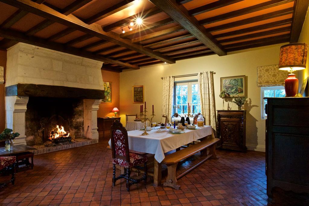 Manoir De La Guerie Bed and Breakfast Ablon Værelse billede